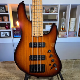 Misc M Basses / Maghini Guitars MEJ 5-String Bass