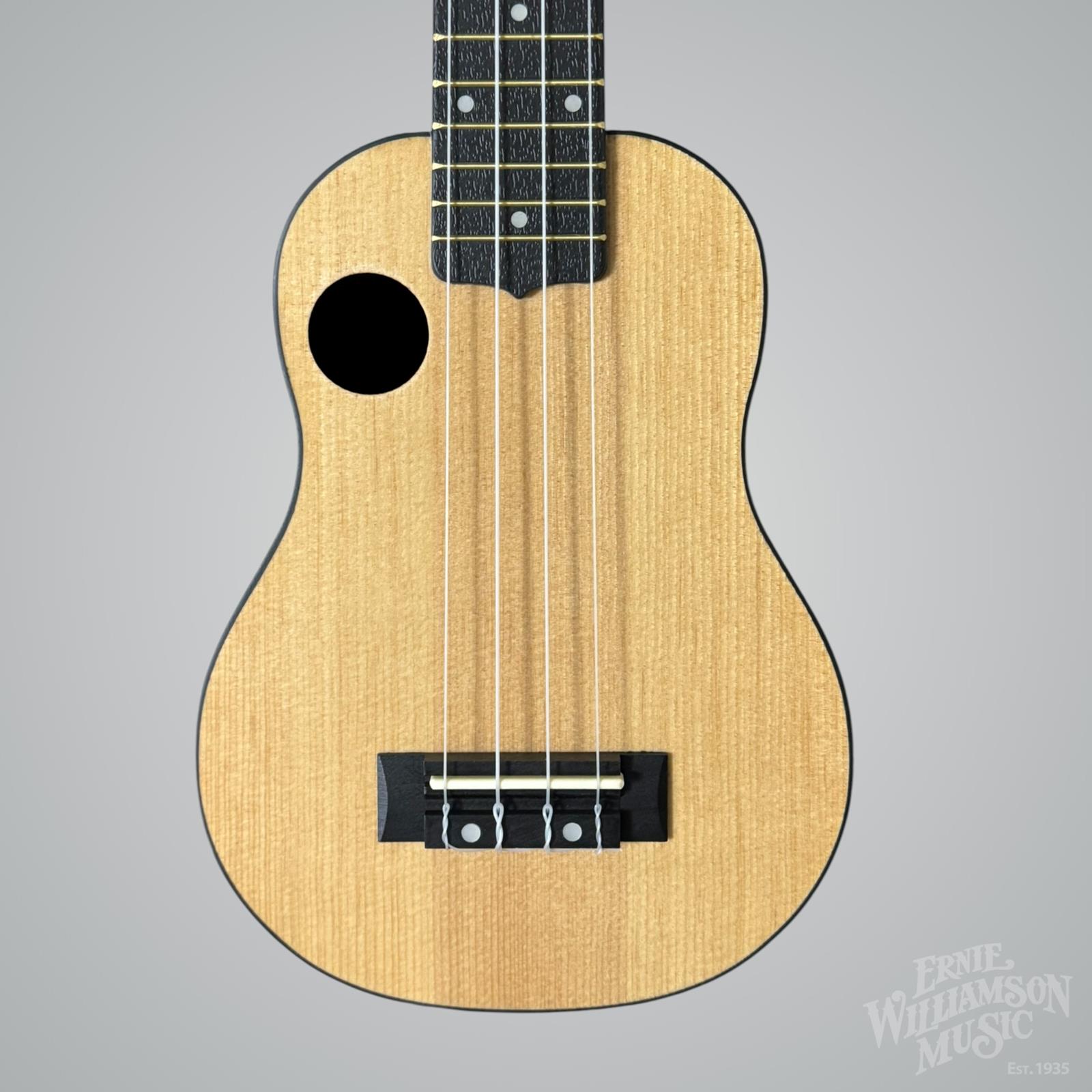 Amahi Soprano Troubador, Spruce Top, Offset Soundhole HCLF225, w/ Bag