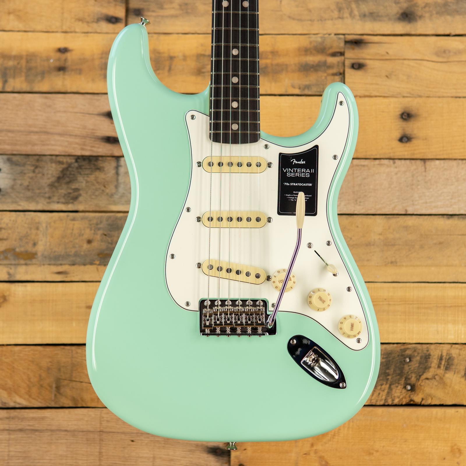 Fender Vintera II 70s Stratocaster, Rosewood Fingerboard, Surf Green
