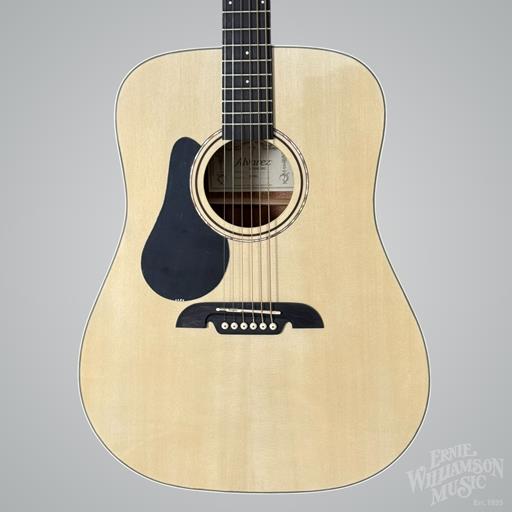 Alvarez RD26L Dreadnought Left Hand, w/Deluxe Gigbag